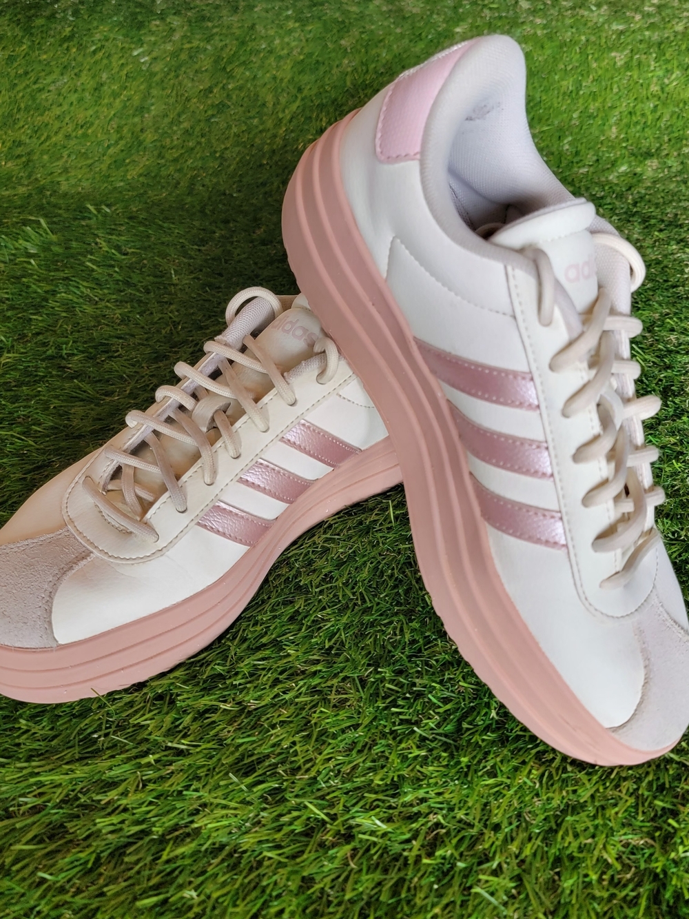 Adidas VL Court BOLD Women’s Platform Sneaker - White & Light Pink 5.5